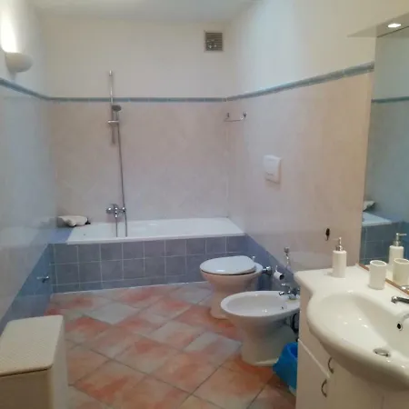 Casa Indipendente Con Giardino Лидо-делле-Национи